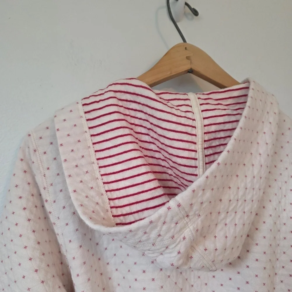 Vintage Old Navy Intimates Cream/Red Quilted Holiday Hooded Robe - Small